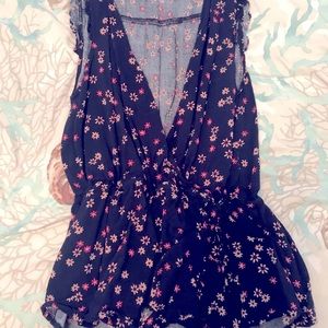 Babydoll vneck tshirt